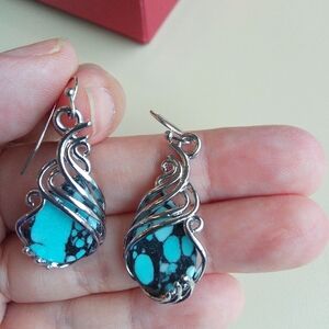 Turquoise earrings in drop design